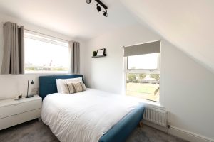 Room 4 – Avonmouth, Bristol